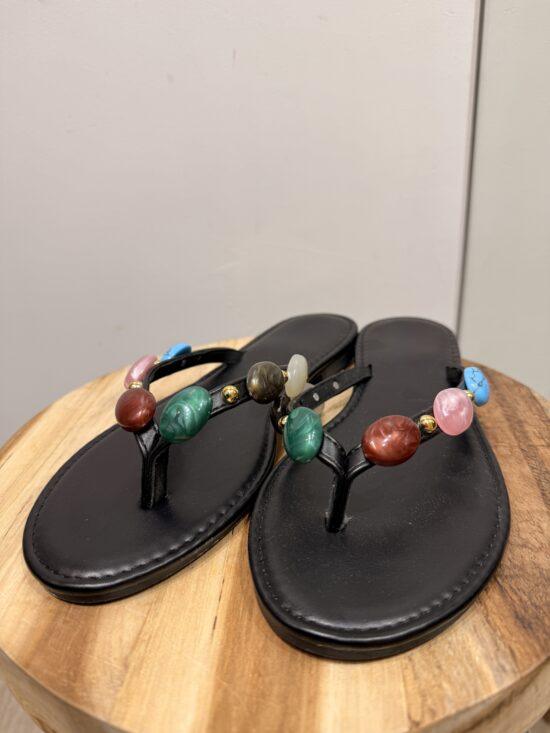 Tongs pierres colorées